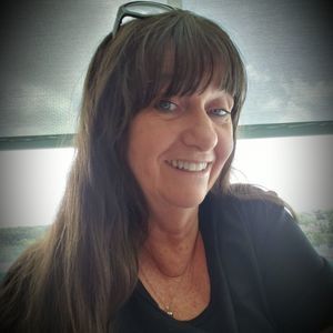 Meet your Posher, Connie